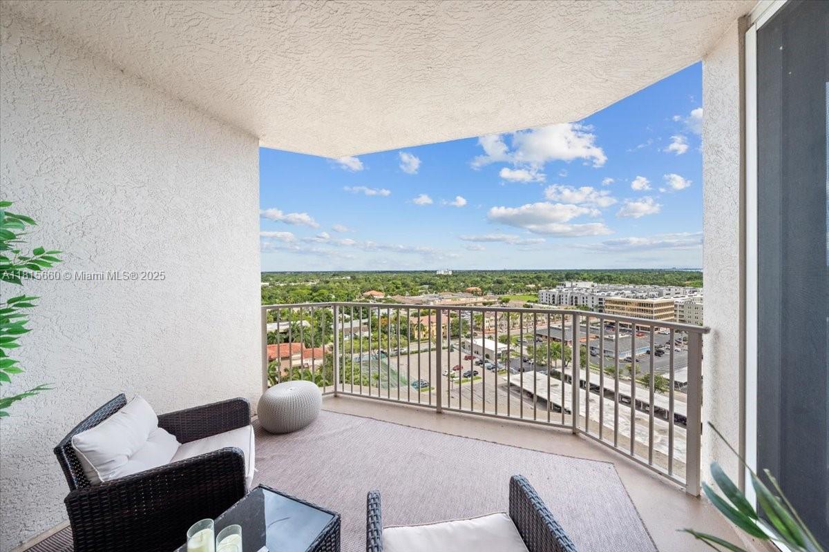 HIGH POINT PLACE - Residential