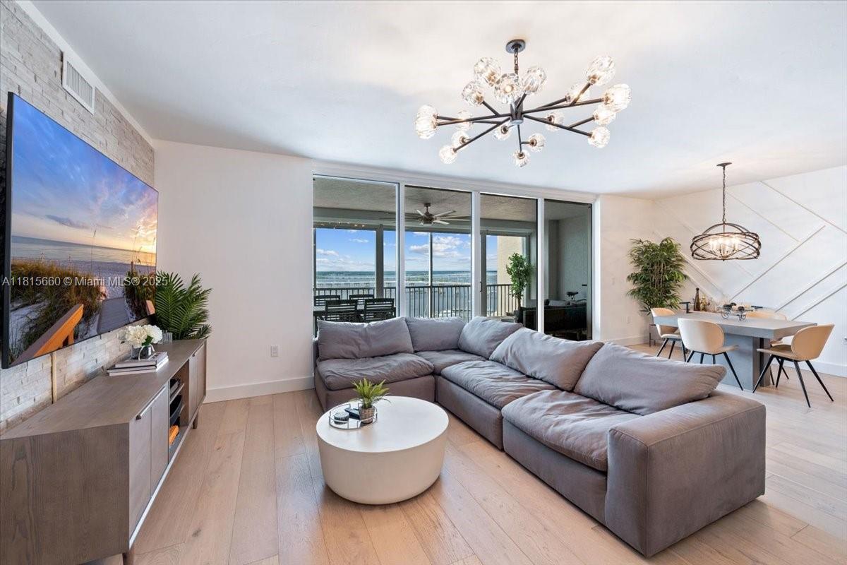 HIGH POINT PLACE - Residential