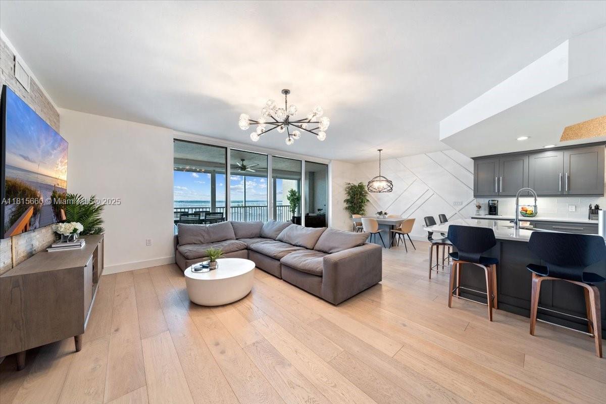 HIGH POINT PLACE - Residential