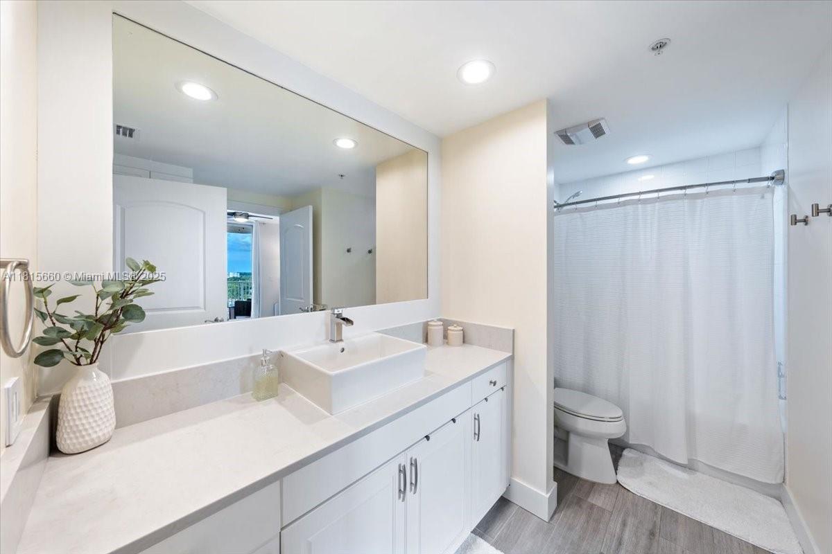 HIGH POINT PLACE - Residential