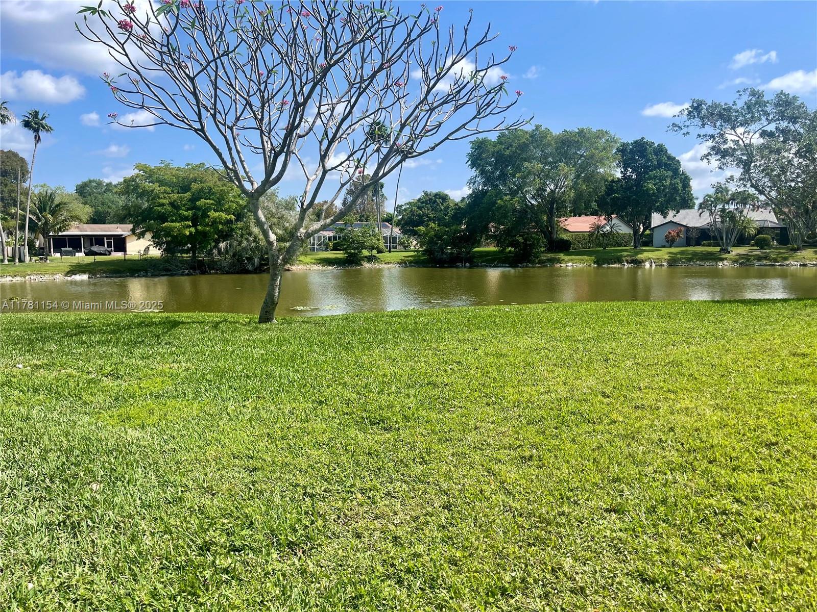 WATERS EDGE OF CORAL SPRI - Residential