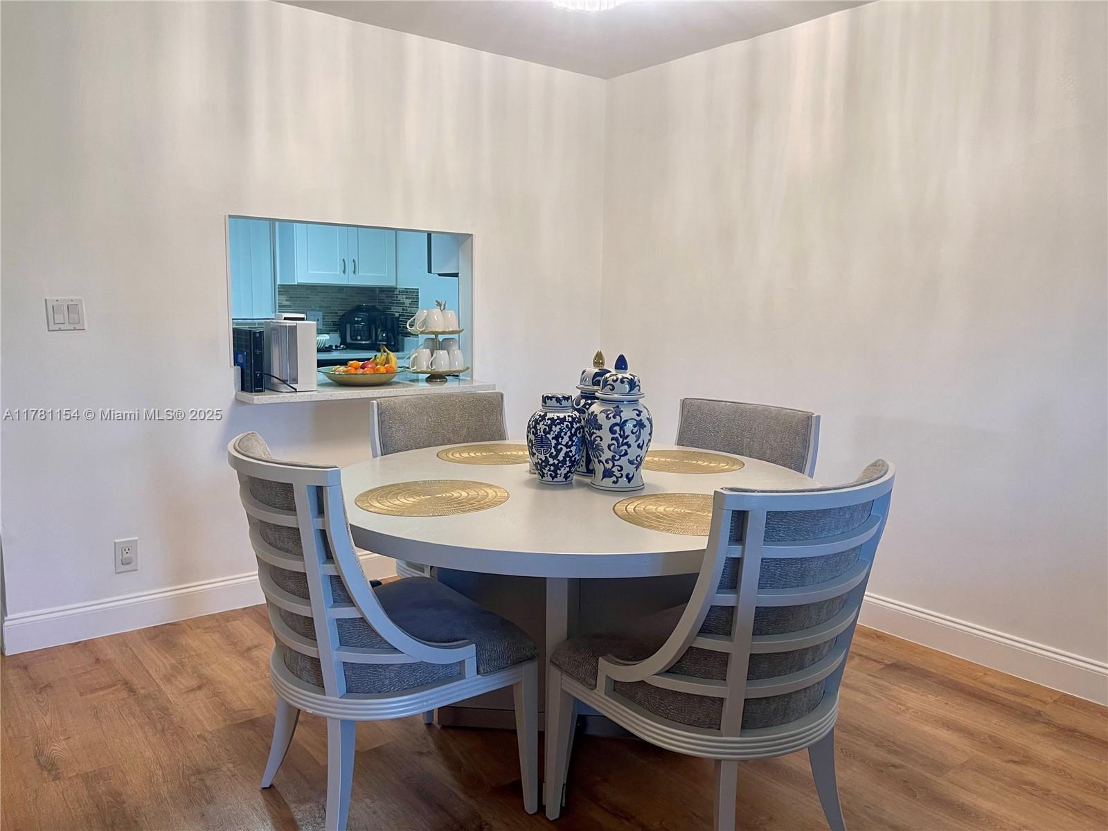 WATERS EDGE OF CORAL SPRI - Residential