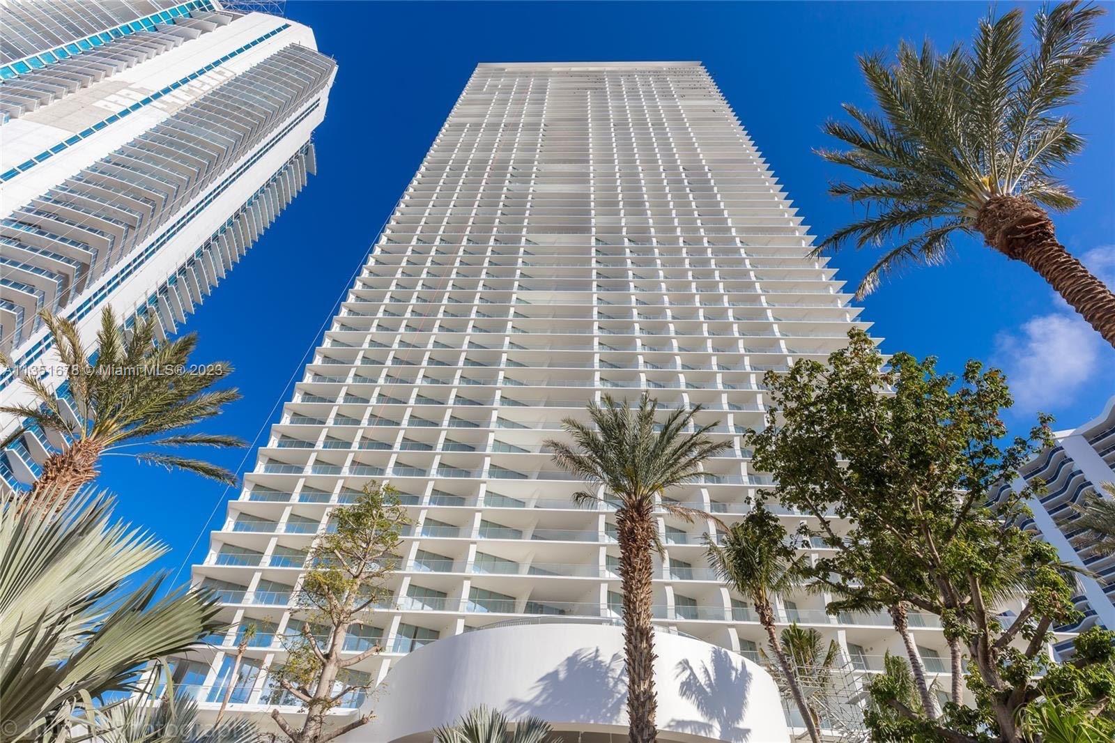 JADE SIGNATURE CONDO - Residential