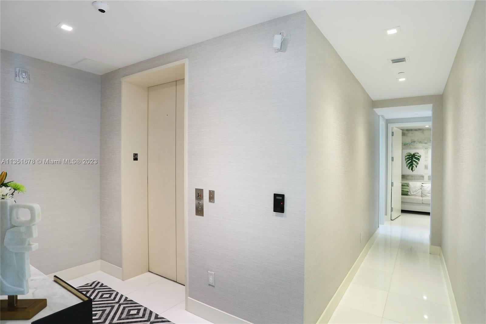 JADE SIGNATURE CONDO - Residential