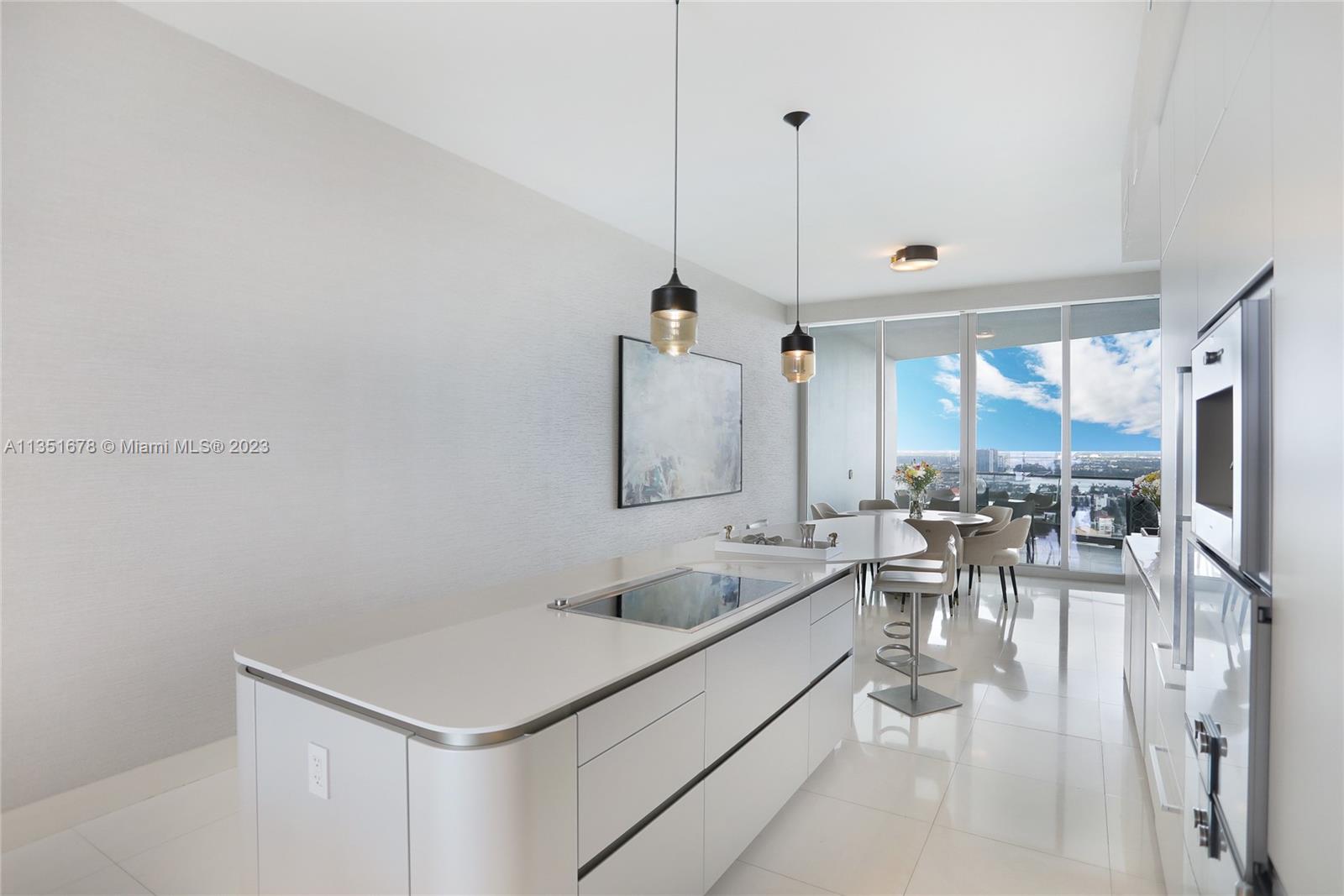 JADE SIGNATURE CONDO - Residential