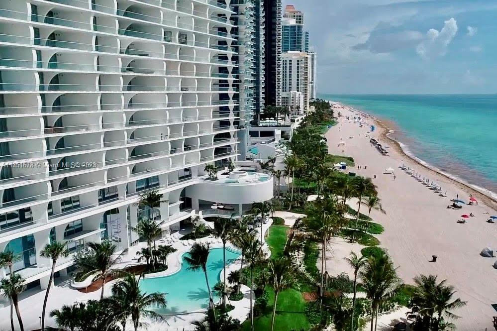 JADE SIGNATURE CONDO - Residential