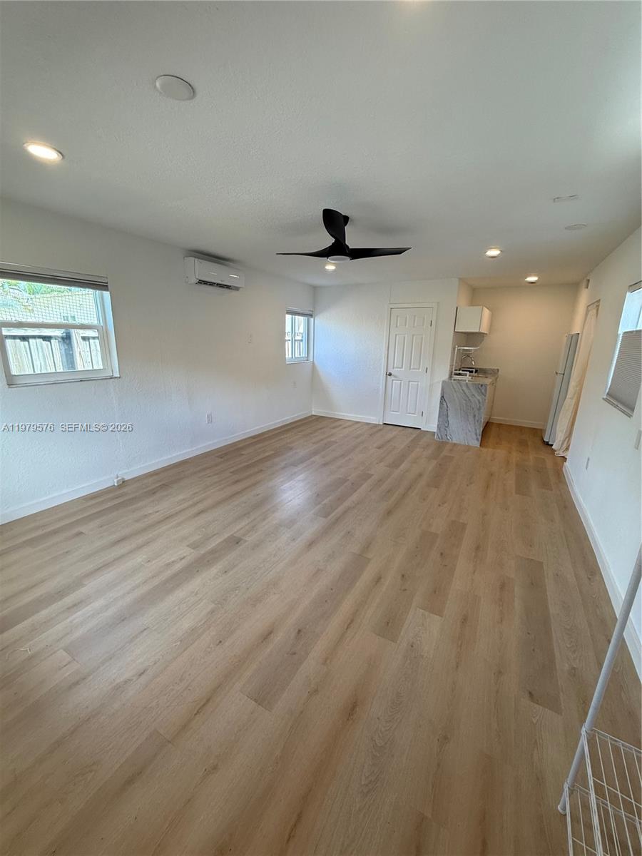 SILVER BLUFF EST SEC C - Residential Lease