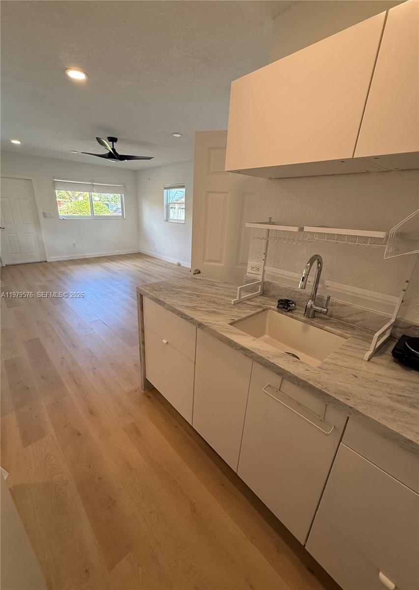 SILVER BLUFF EST SEC C - Residential Lease