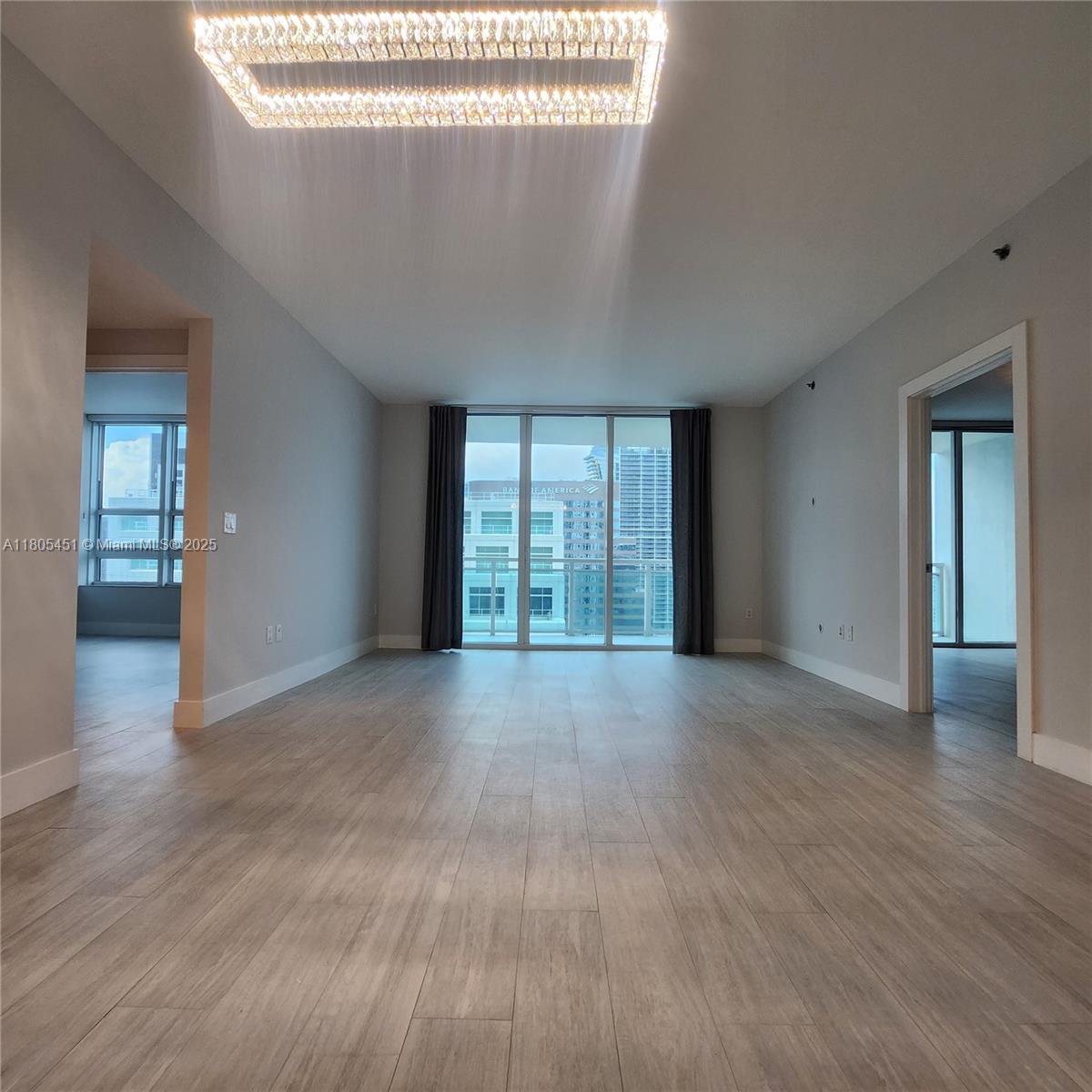 THE PLAZA 851 BRICKELL CO - Residential Lease