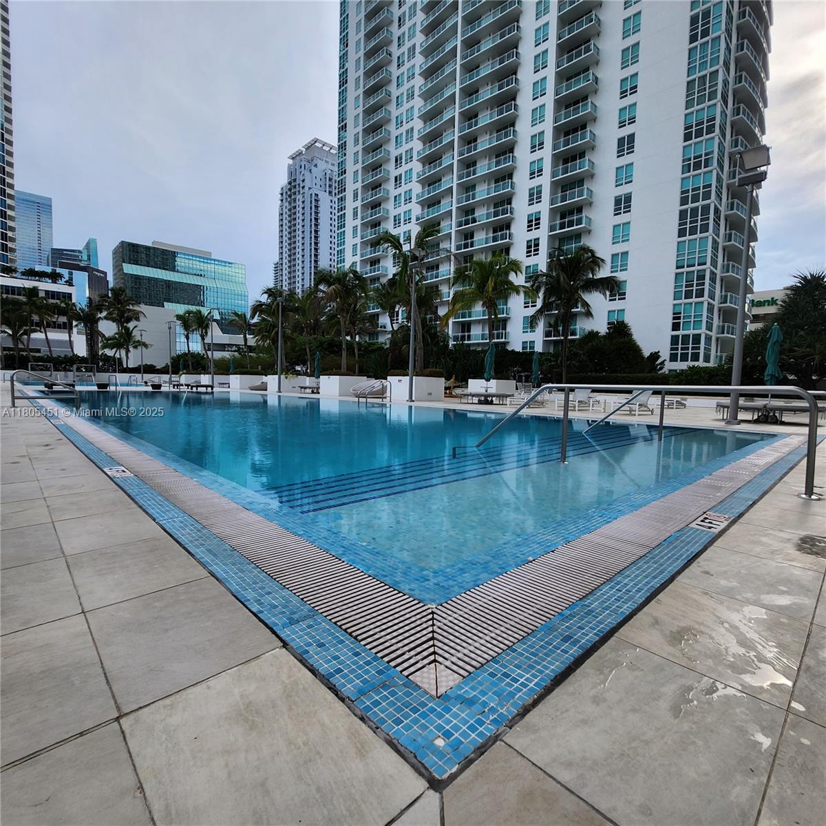 THE PLAZA 851 BRICKELL CO - Residential Lease