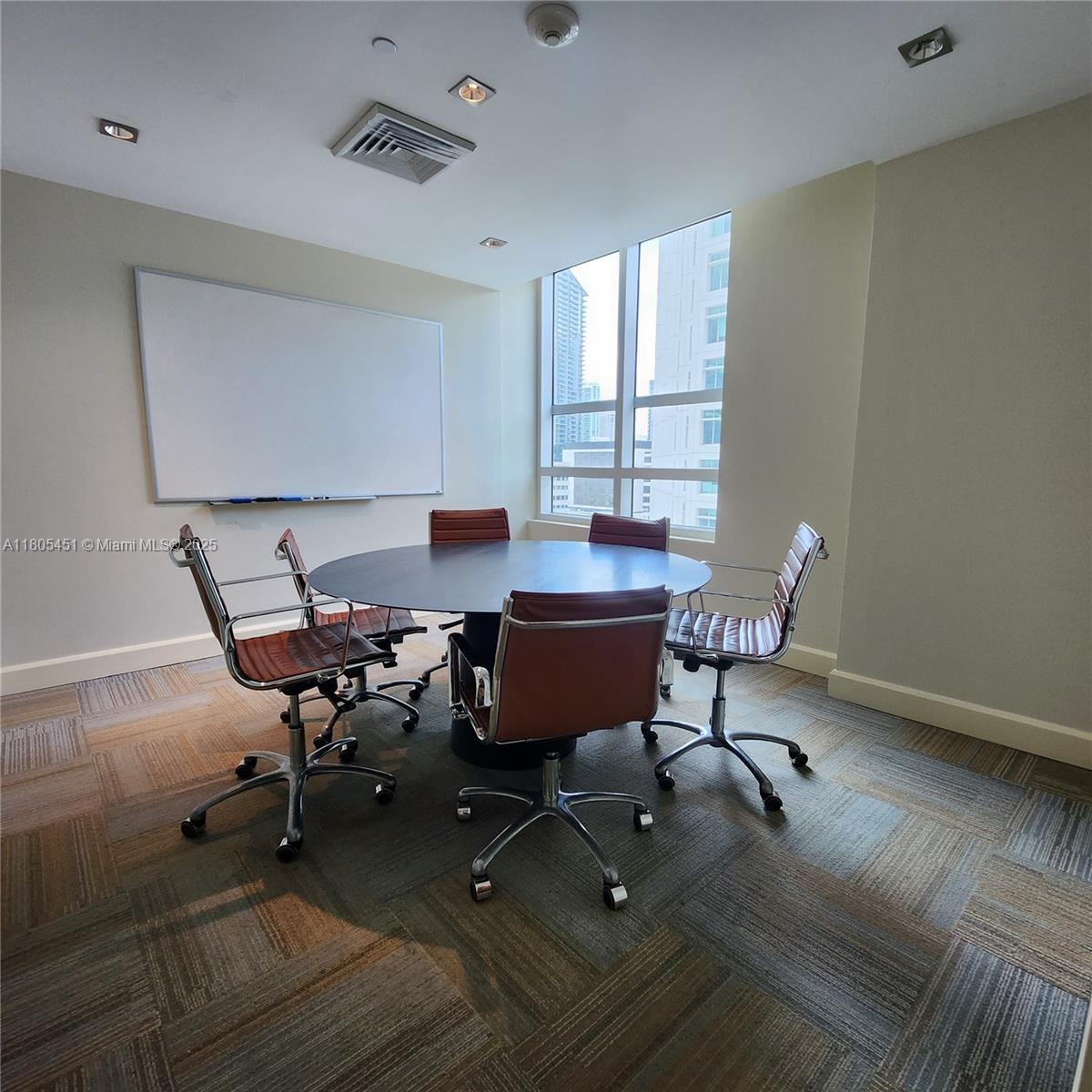 THE PLAZA 851 BRICKELL CO - Residential Lease