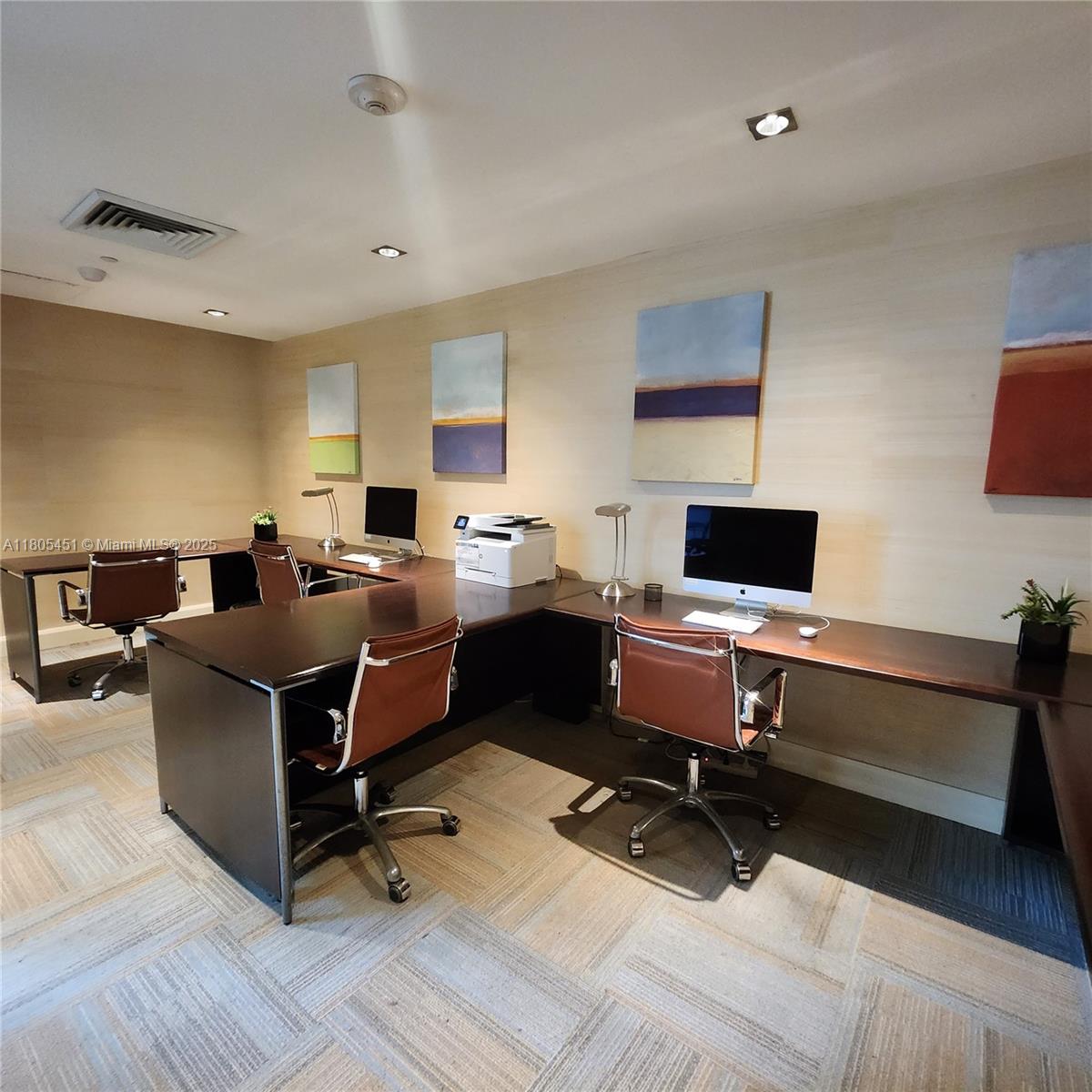 THE PLAZA 851 BRICKELL CO - Residential Lease