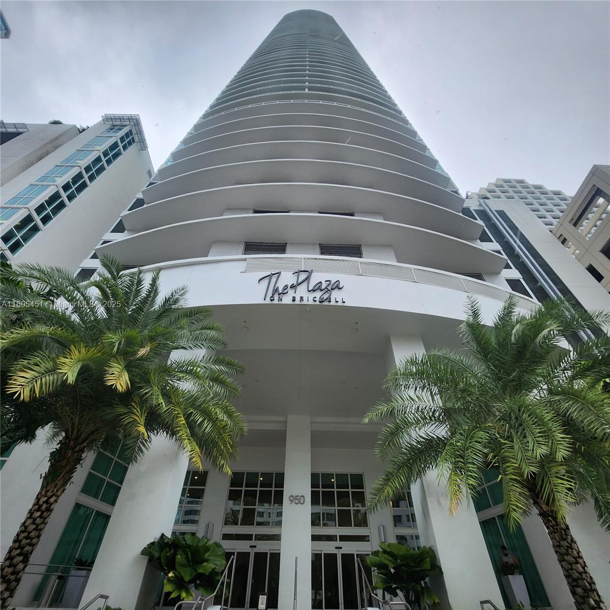 THE PLAZA 851 BRICKELL CO - Residential Lease