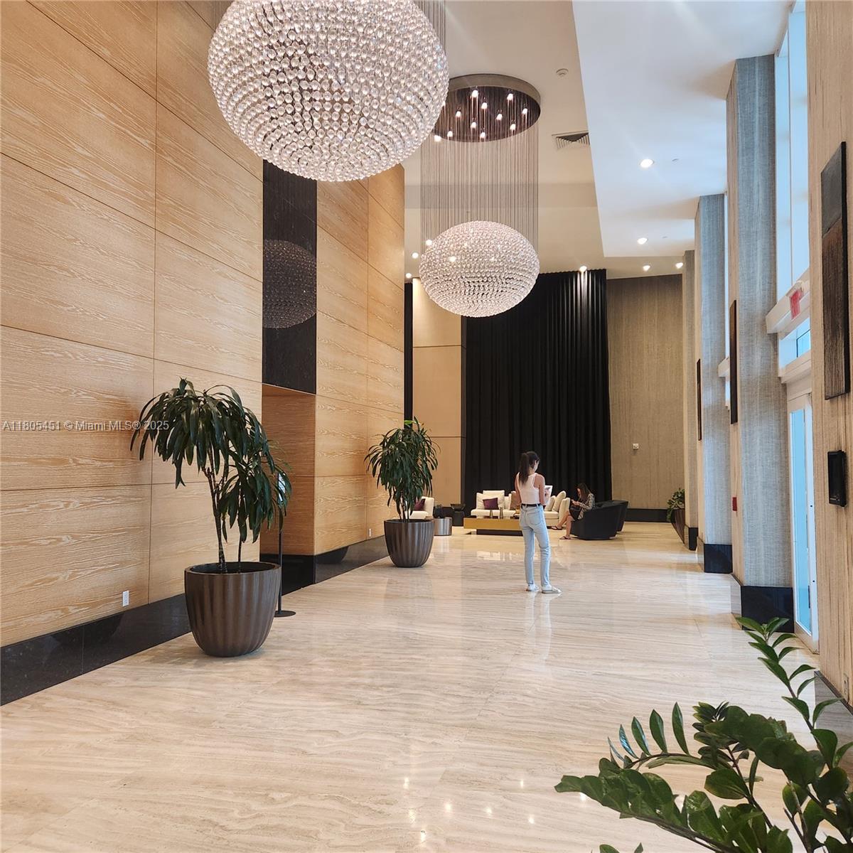 THE PLAZA 851 BRICKELL CO - Residential Lease