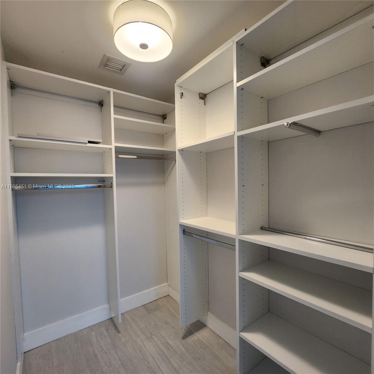 THE PLAZA 851 BRICKELL CO - Residential Lease