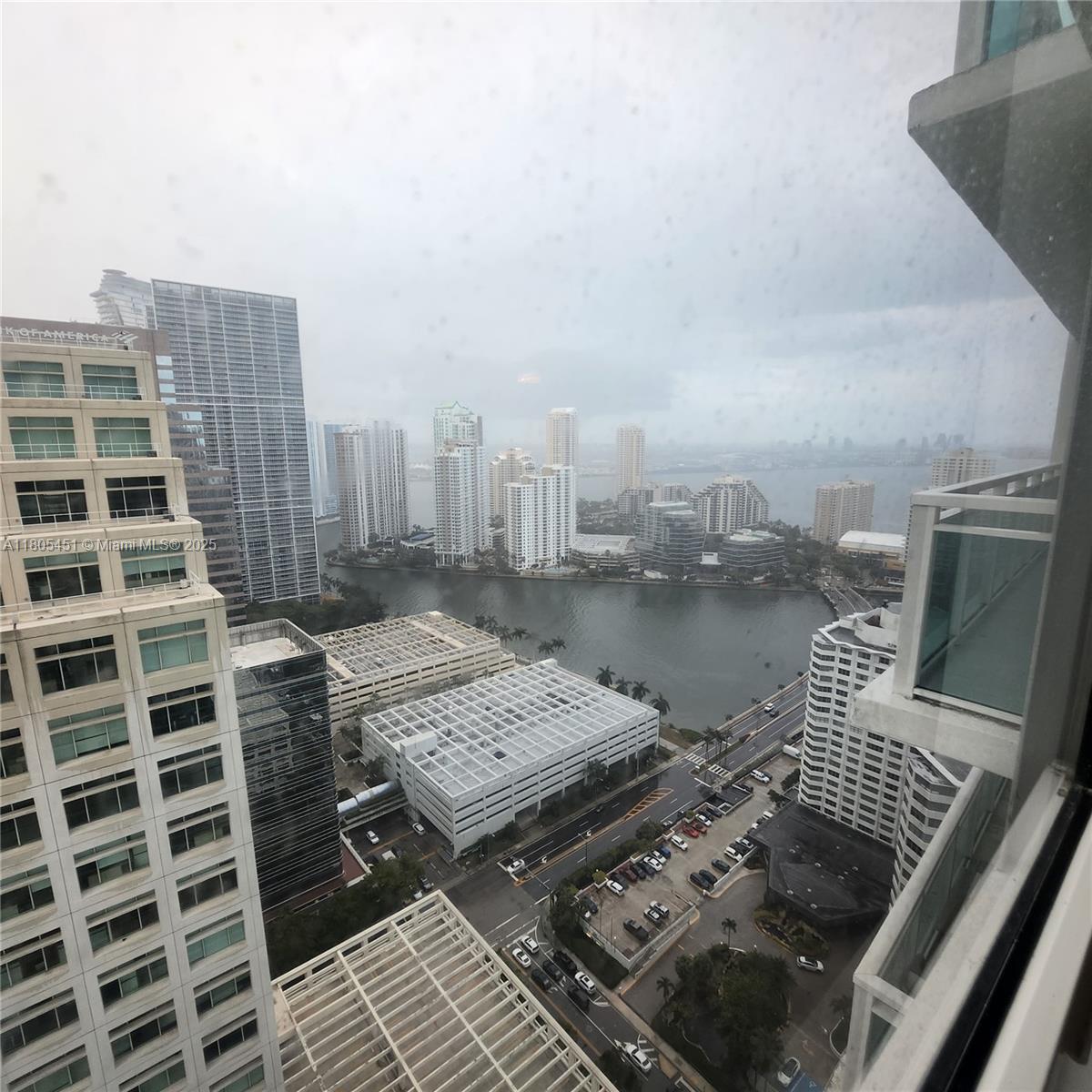 THE PLAZA 851 BRICKELL CO - Residential Lease