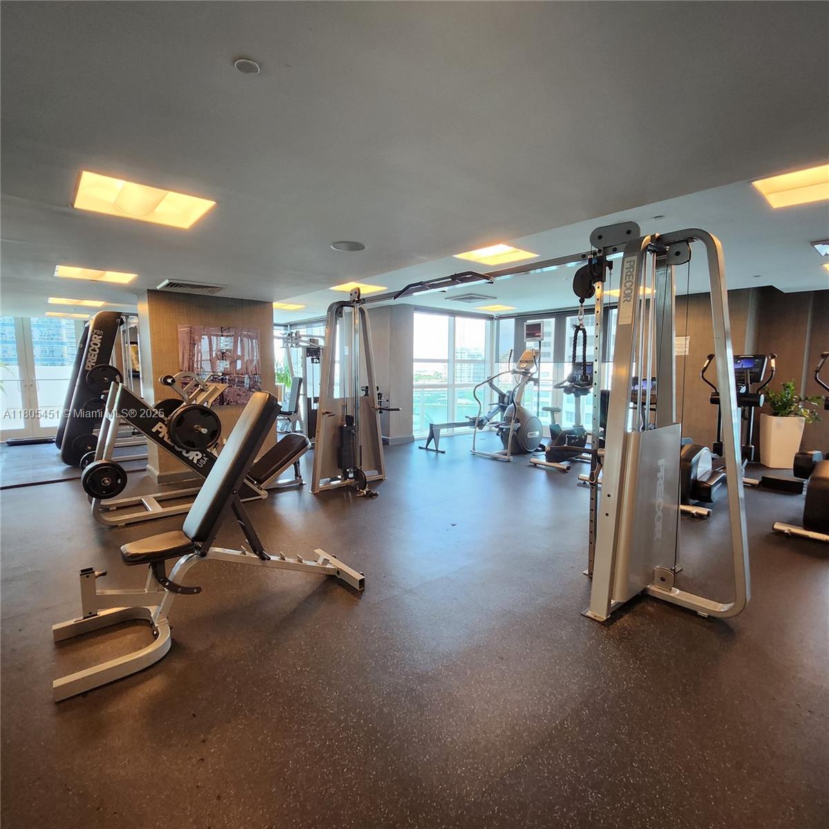THE PLAZA 851 BRICKELL CO - Residential Lease