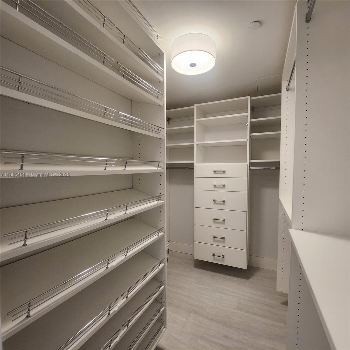 THE PLAZA 851 BRICKELL CO - Residential Lease