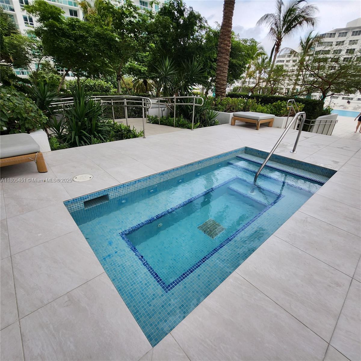 THE PLAZA 851 BRICKELL CO - Residential Lease