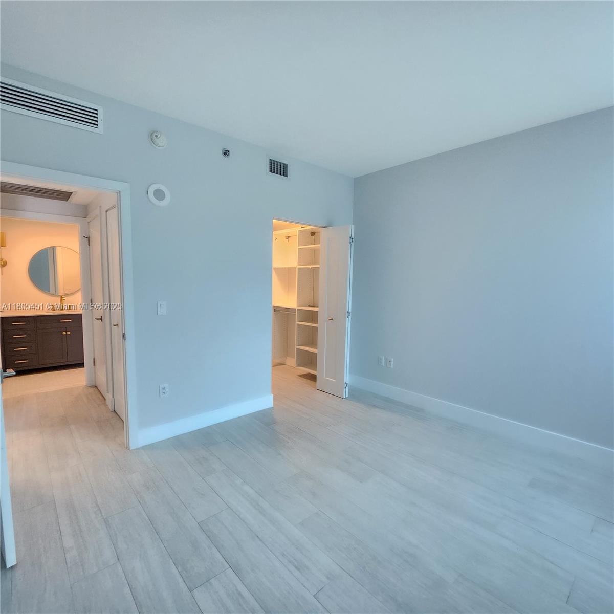 THE PLAZA 851 BRICKELL CO - Residential Lease