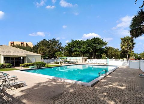 Tiny photo for 3300 W Rolling Hills Cir #606, Davie, FL 33328 (MLS # A12008192)