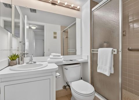 Tiny photo for 3300 W Rolling Hills Cir #606, Davie, FL 33328 (MLS # A12008192)