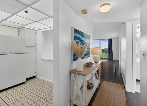 Tiny photo for 3300 W Rolling Hills Cir #606, Davie, FL 33328 (MLS # A12008192)