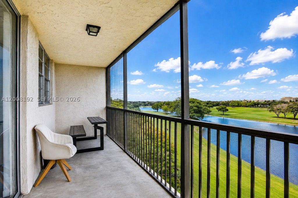 Photo of 3300 W Rolling Hills Cir #606, Davie, FL 33328 (MLS # A12008192)