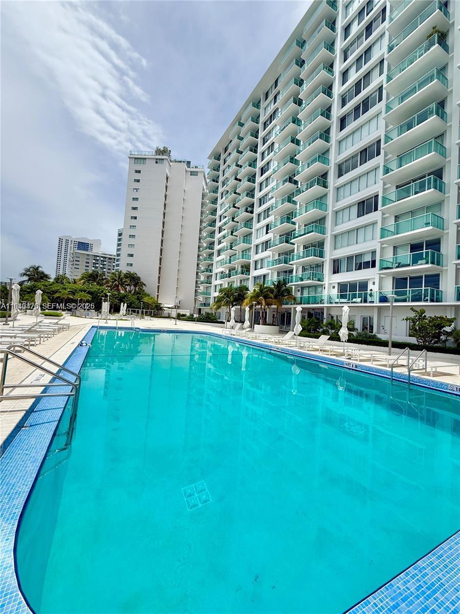 MIRADOR 1000 CONDO - Residential