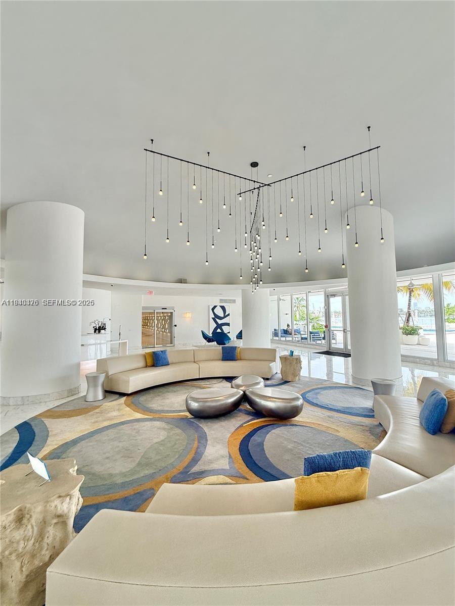 MIRADOR 1000 CONDO - Residential