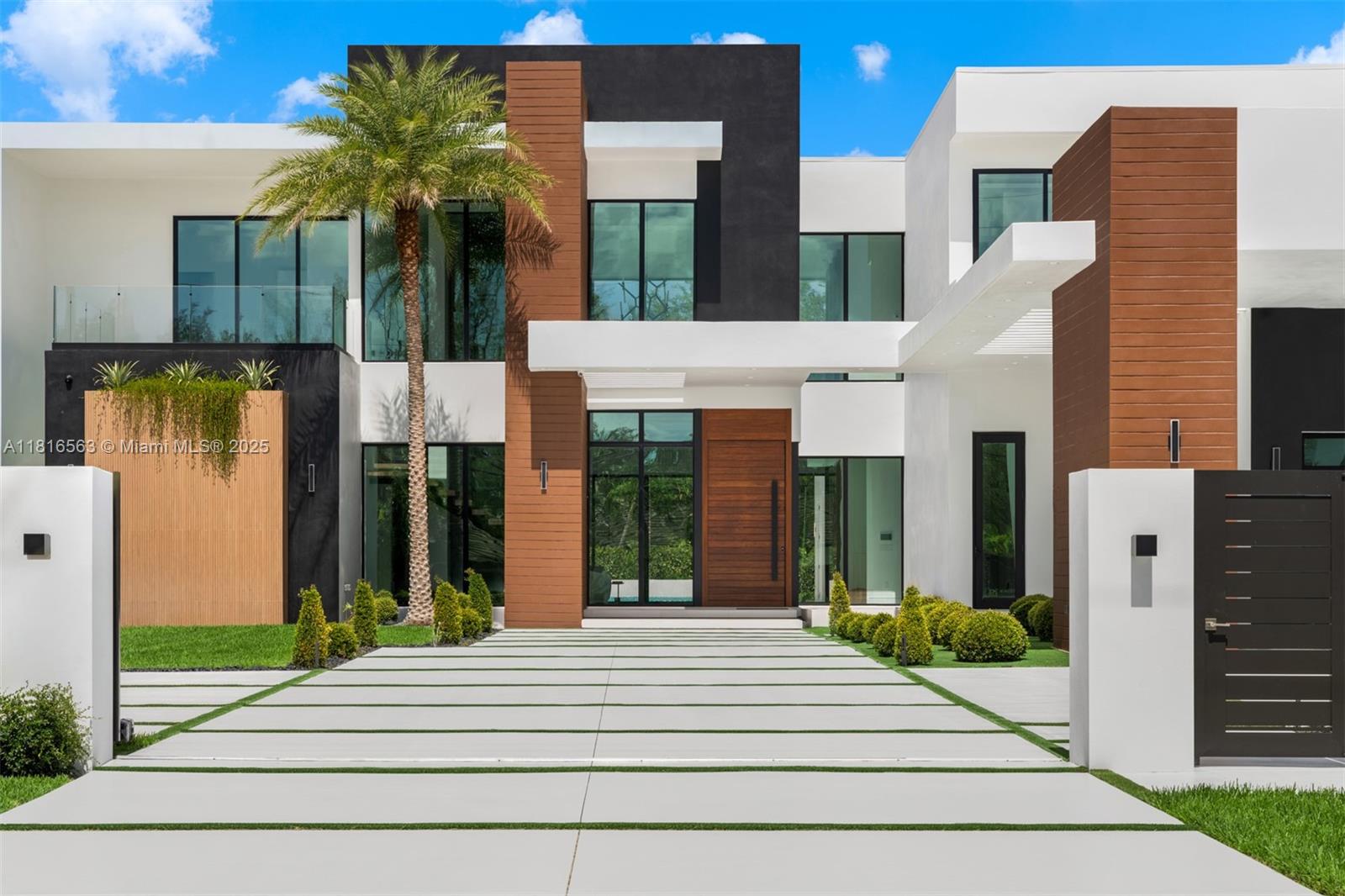 SUDLOW PARK - Residential