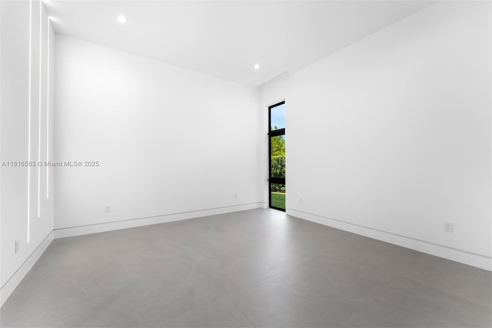 SUDLOW PARK - Residential