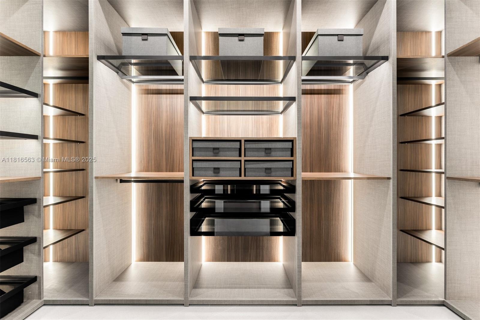 SUDLOW PARK - Residential