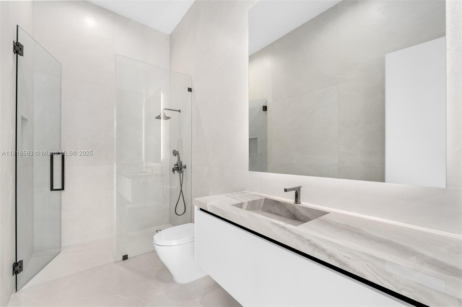 SUDLOW PARK - Residential