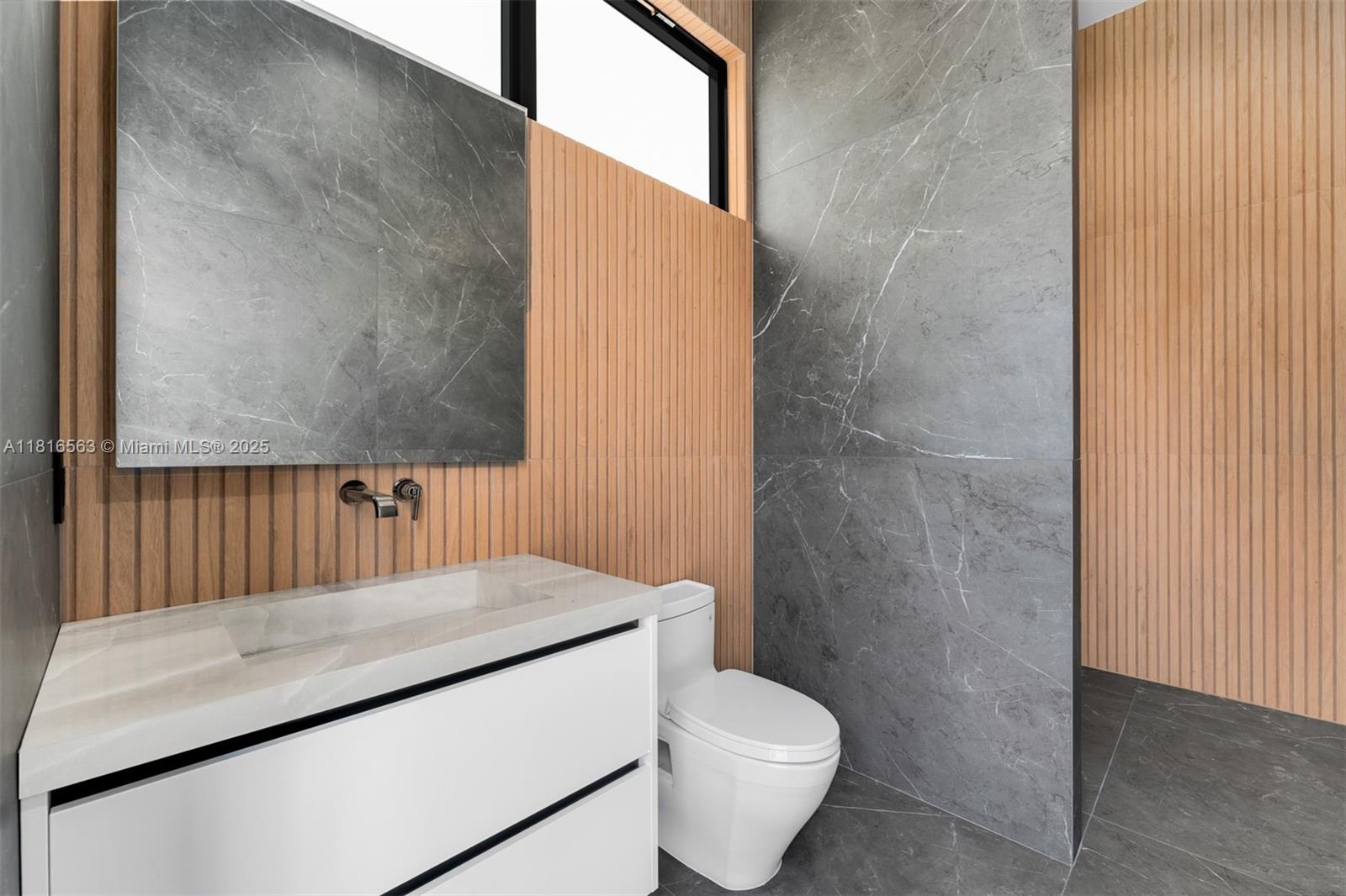 SUDLOW PARK - Residential