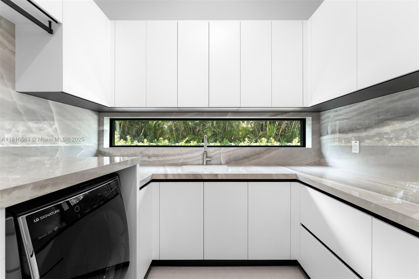 SUDLOW PARK - Residential