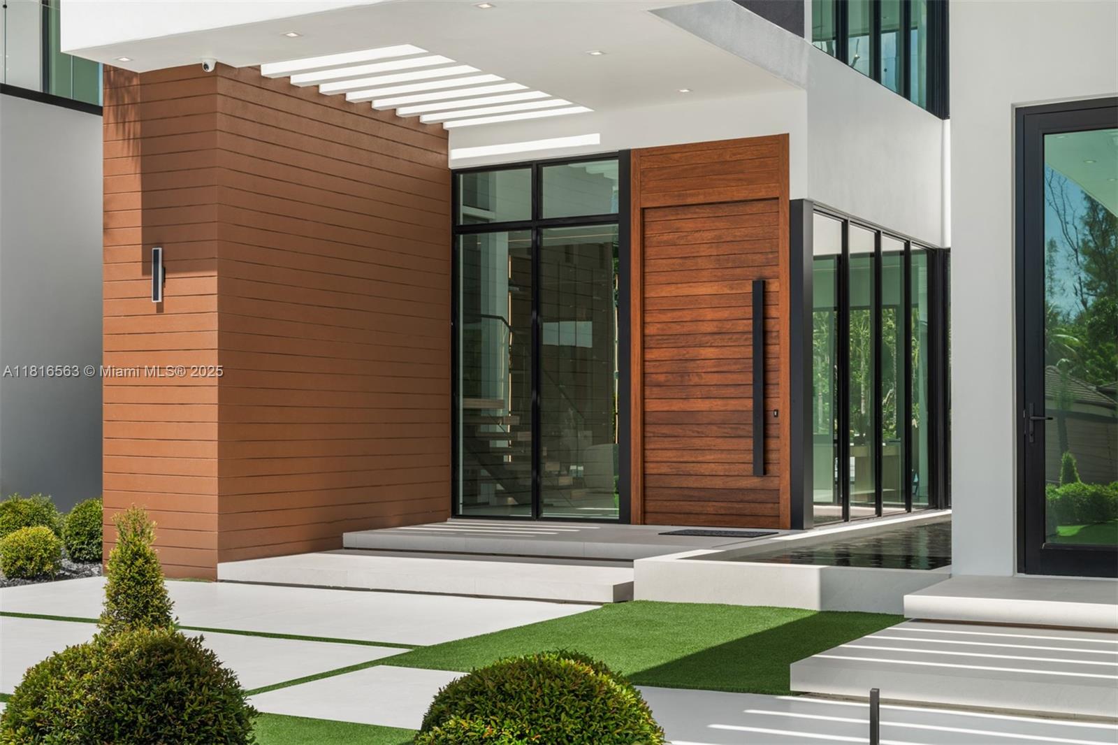 SUDLOW PARK - Residential