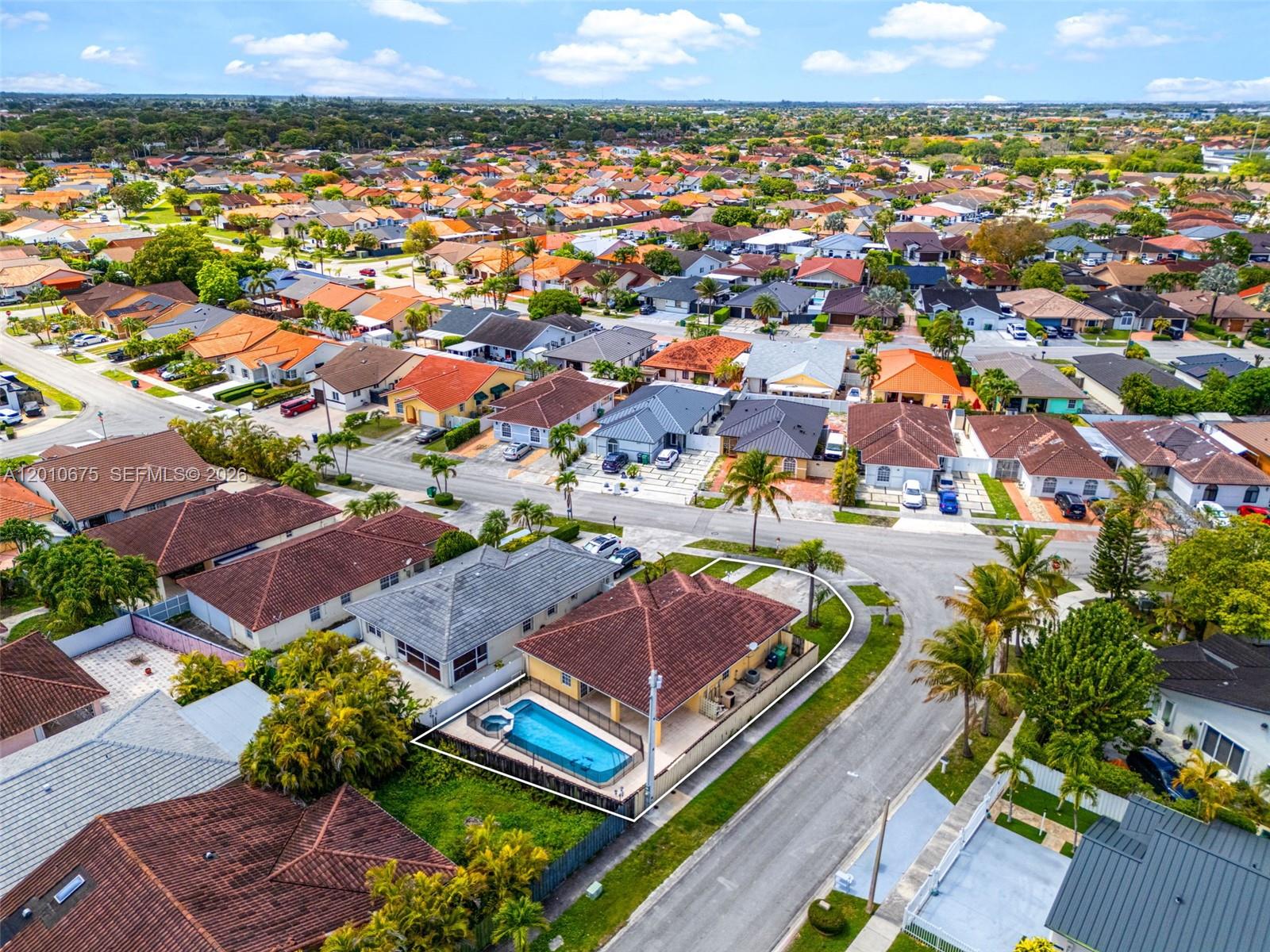 BIRD LAKES SOUTH SEC 2 - Residential