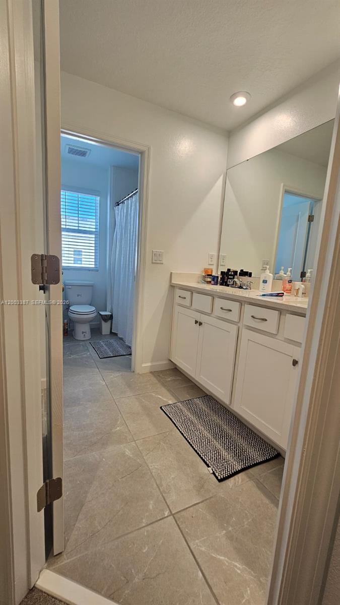 MERIDIANS PARK - Residential Lease