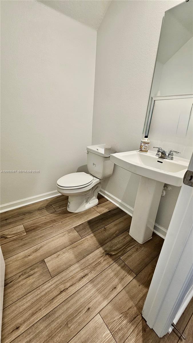 MERIDIANS PARK - Residential Lease