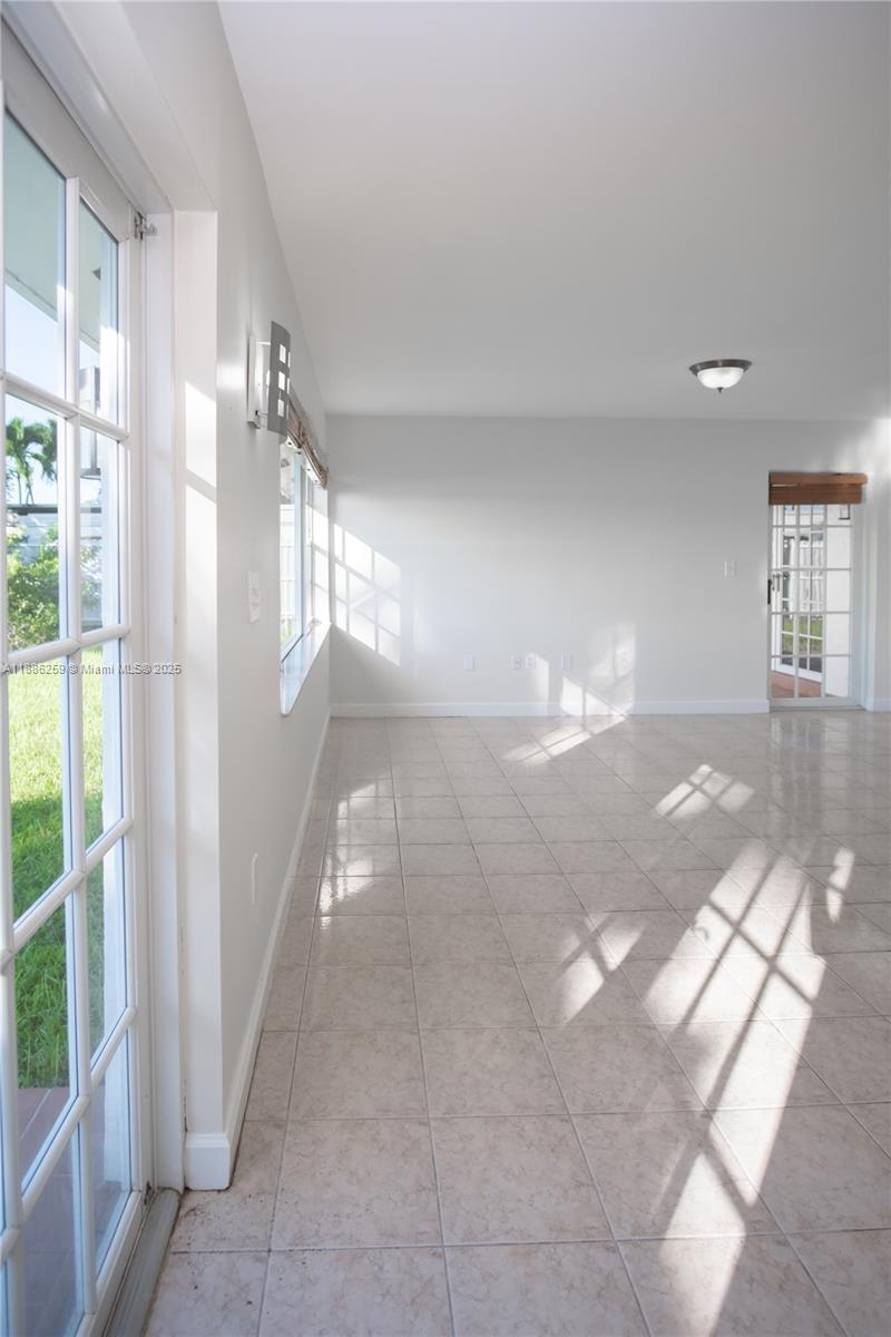 LAKE MARKS AT WESTWIND - Residential
