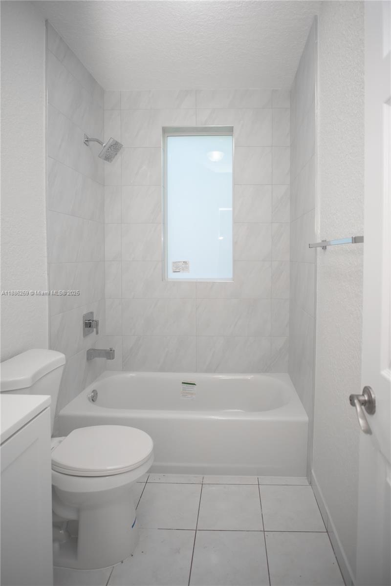 LAKE MARKS AT WESTWIND - Residential