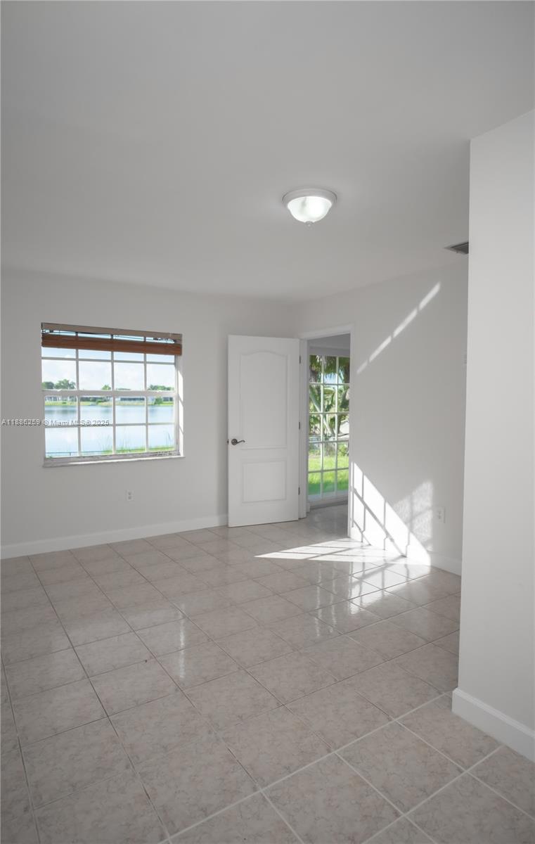LAKE MARKS AT WESTWIND - Residential