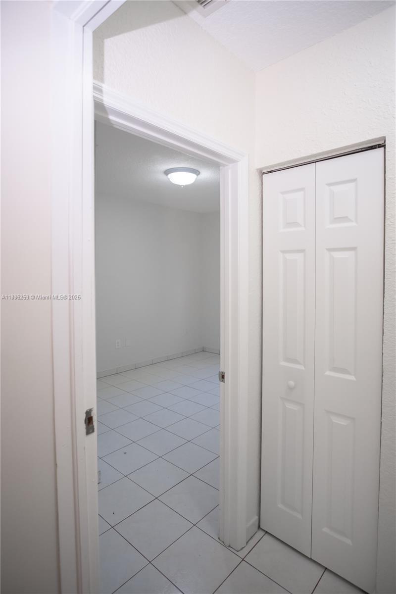 LAKE MARKS AT WESTWIND - Residential