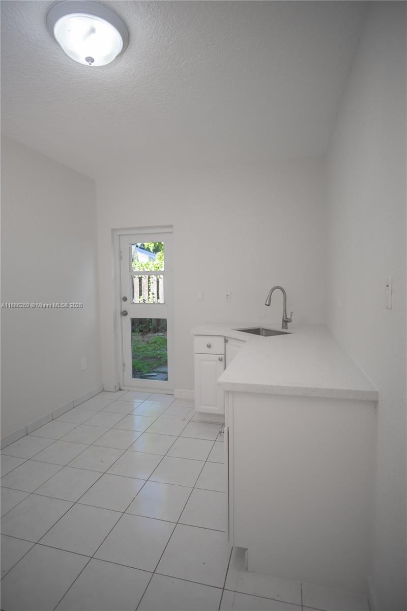 LAKE MARKS AT WESTWIND - Residential