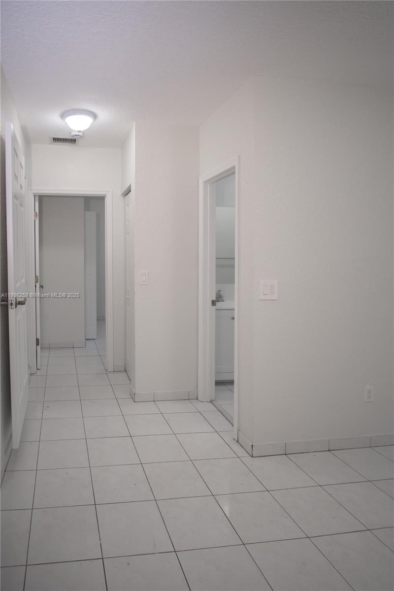 LAKE MARKS AT WESTWIND - Residential