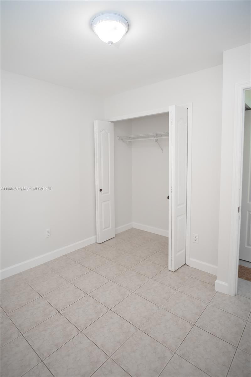 LAKE MARKS AT WESTWIND - Residential