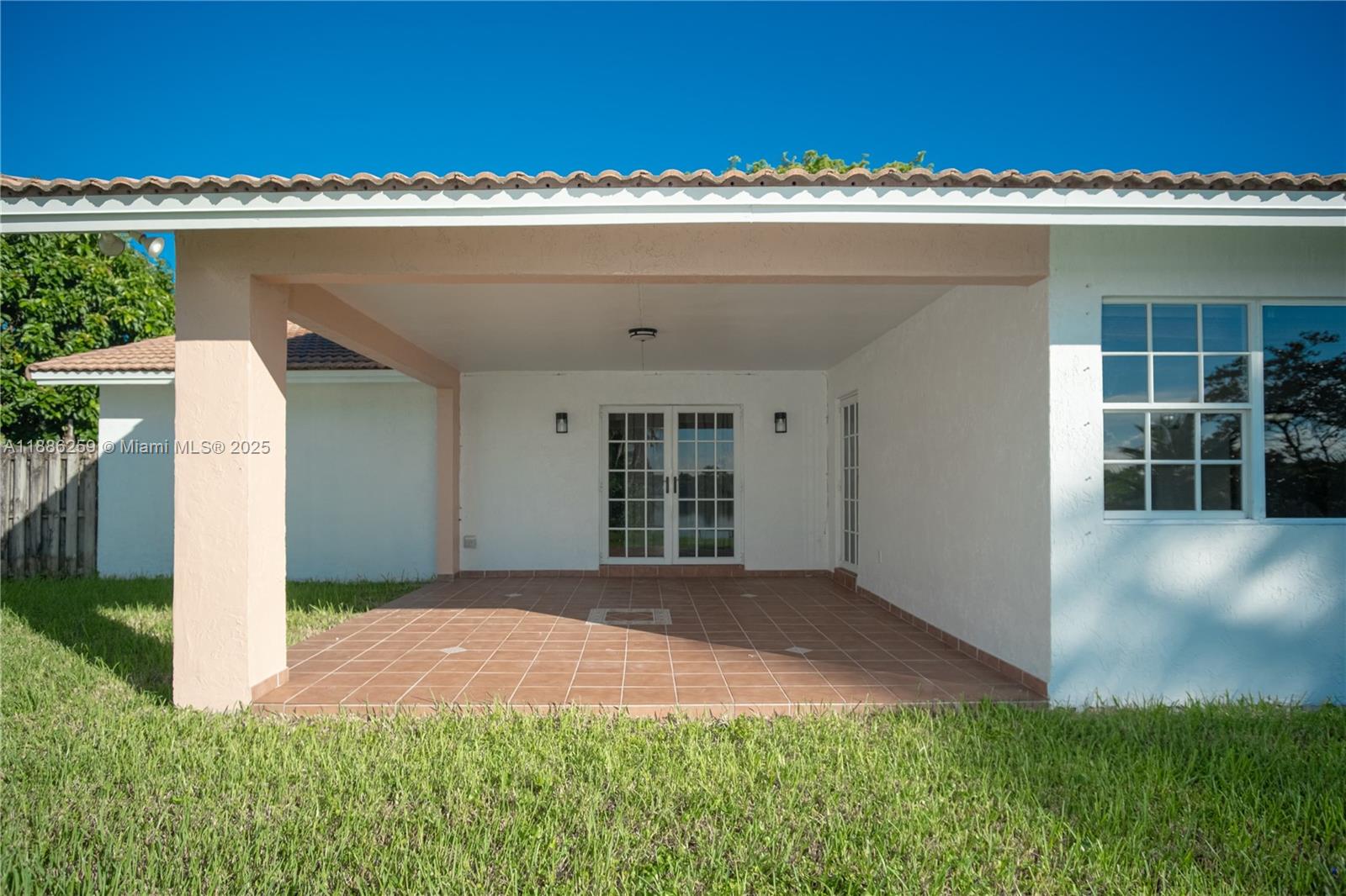 LAKE MARKS AT WESTWIND - Residential