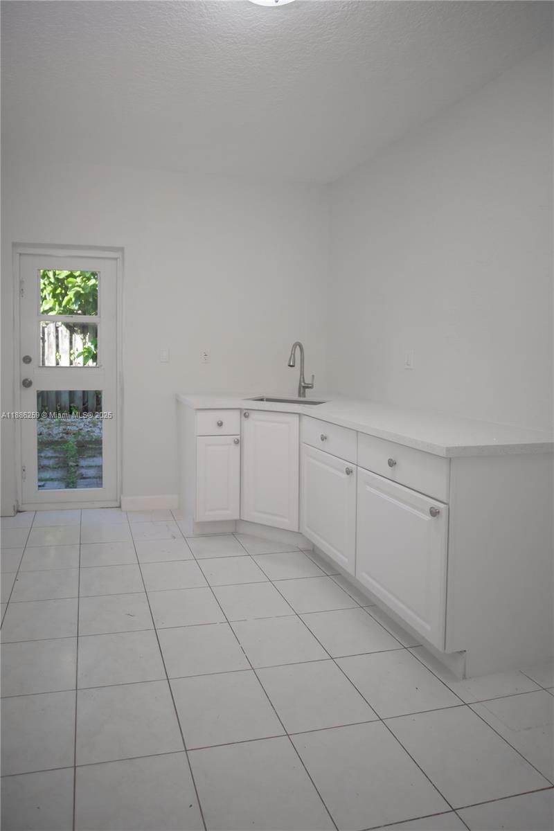 LAKE MARKS AT WESTWIND - Residential