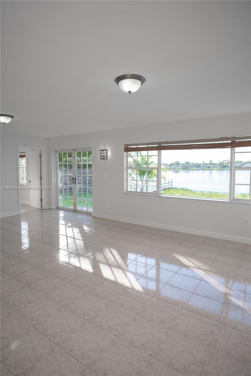 LAKE MARKS AT WESTWIND - Residential
